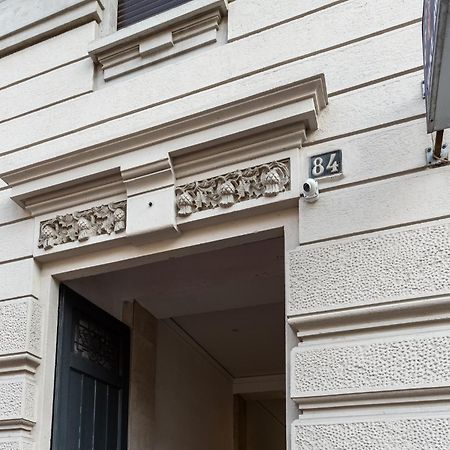 Luxury Apartment - Near Stazione Centrale Mediolan Zewnętrze zdjęcie