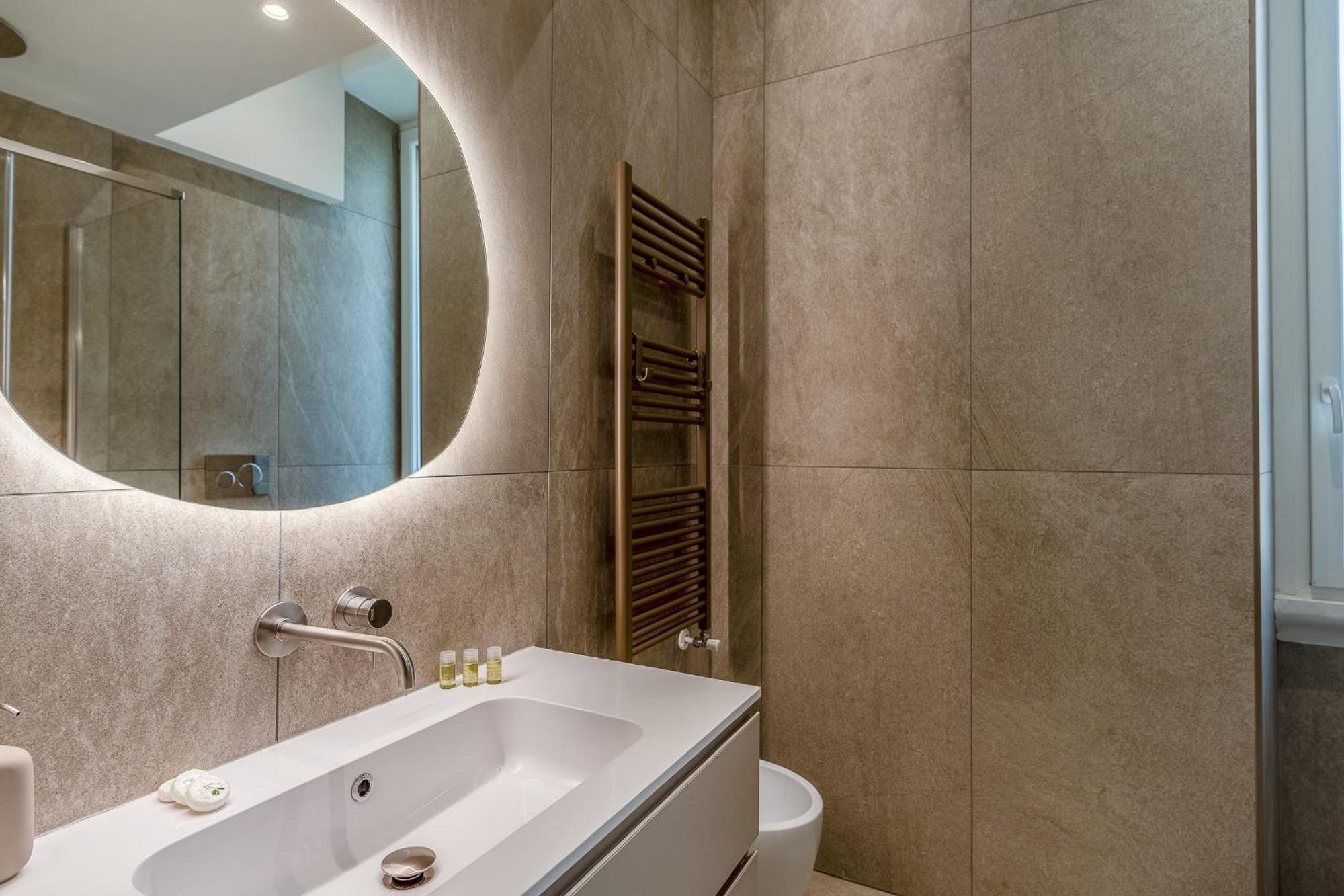 Luxury Apartment - Near Stazione Centrale Mediolan Zewnętrze zdjęcie