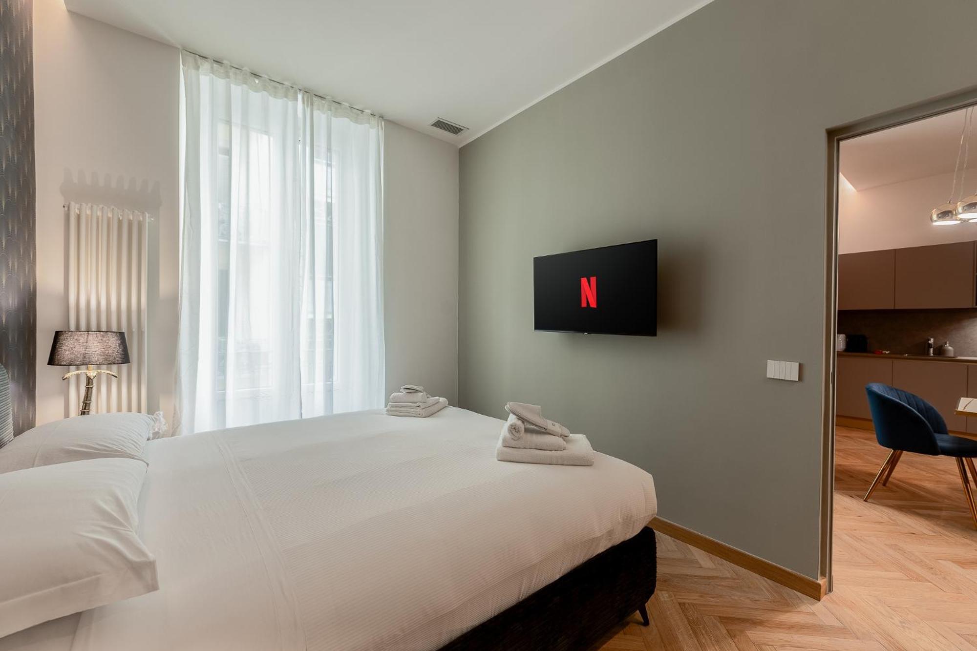 Luxury Apartment - Near Stazione Centrale Mediolan Zewnętrze zdjęcie